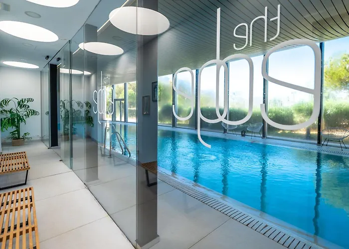 Апартаменти The Edge