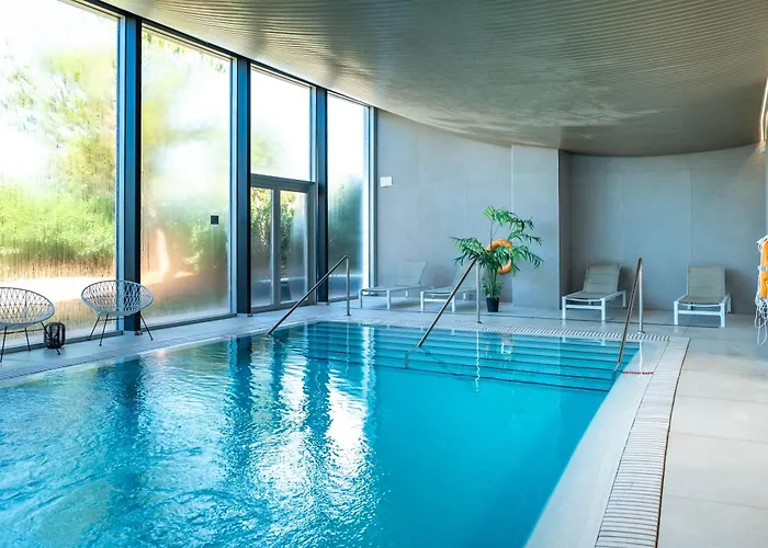 The Edge Apartment *